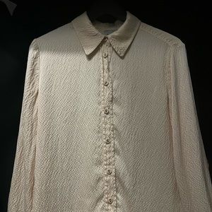 Gorgeous & Elegant 100 % silk top